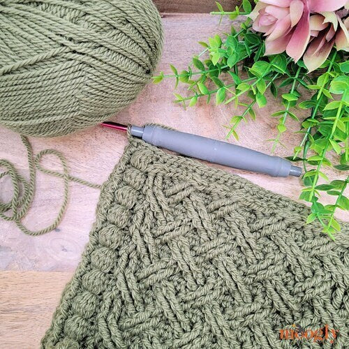 Irish Adventure Bag Crochet Pattern – Cabled Messenger Tote (PDF)