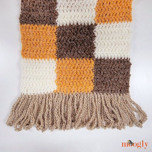 Big Checked Crochet Scarf - PDF Crochet Pattern