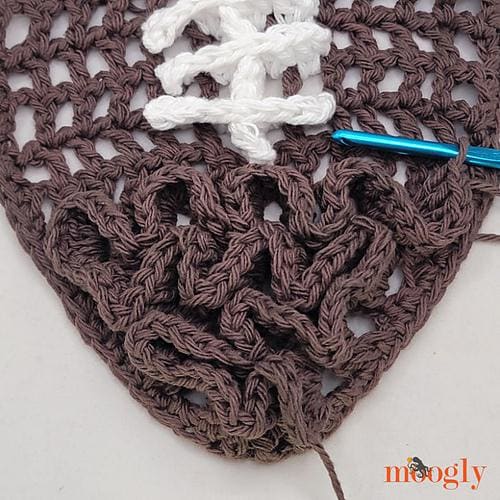 Football Wiggle Trivet Crochet Pattern PDF - Intermediate Worsted Yarn