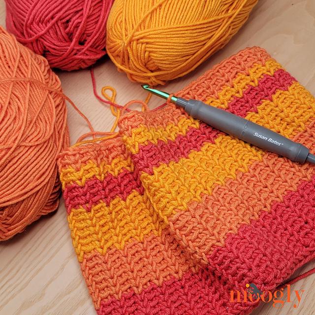 Crochet Cowl Pattern - Mimosa - Bulky Yarn - Easy Bottom Up - Pattern PDF