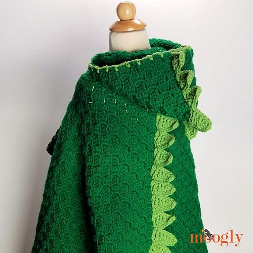Cuddle Up Dinosaur Blanket Crochet Pattern – Cozy Hooded Blanket for Kids (PDF)