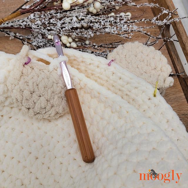 Bear Squish Pattern - Advanced Beginner - Super Bulky Yarn - Crochet Pattern PDF