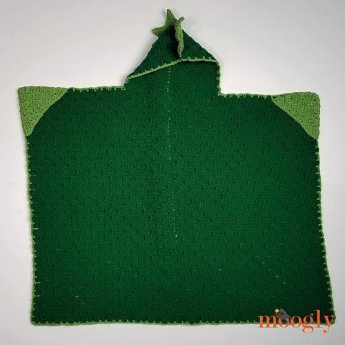 Cuddle Up Dinosaur Blanket Crochet Pattern – Cozy Hooded Blanket for Kids (PDF)
