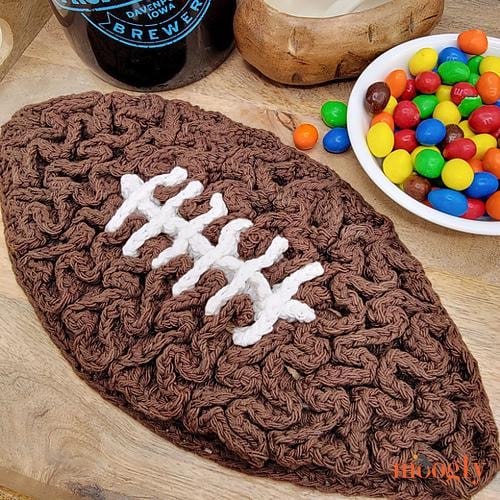 Football Wiggle Trivet Crochet Pattern PDF - Intermediate Worsted Yarn